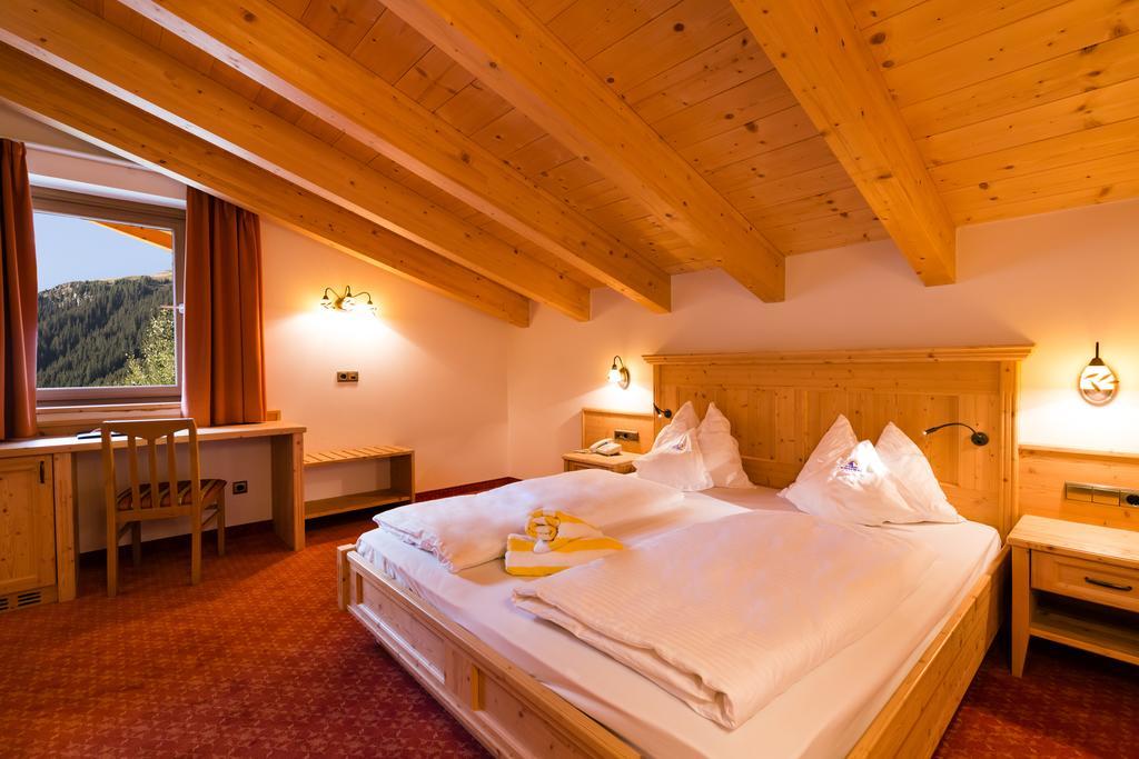 Hotel Schneeberg Family Spa Resort Ridanna Quarto foto
