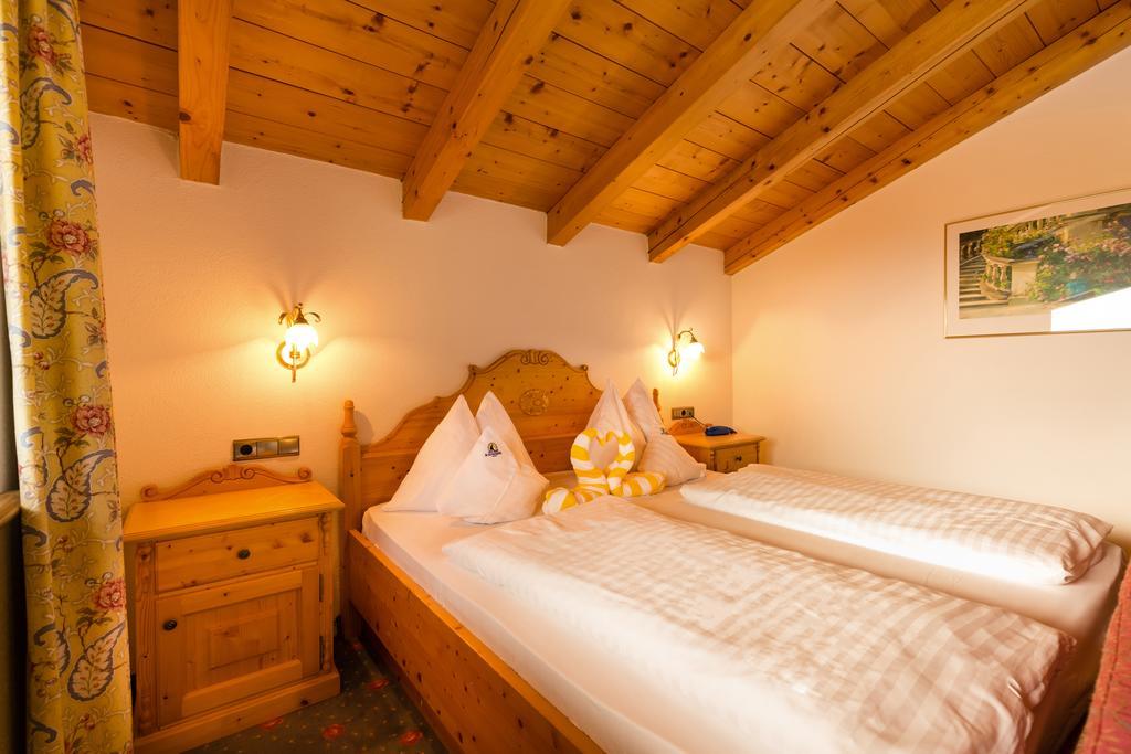 Hotel Schneeberg Family Spa Resort Ridanna Quarto foto