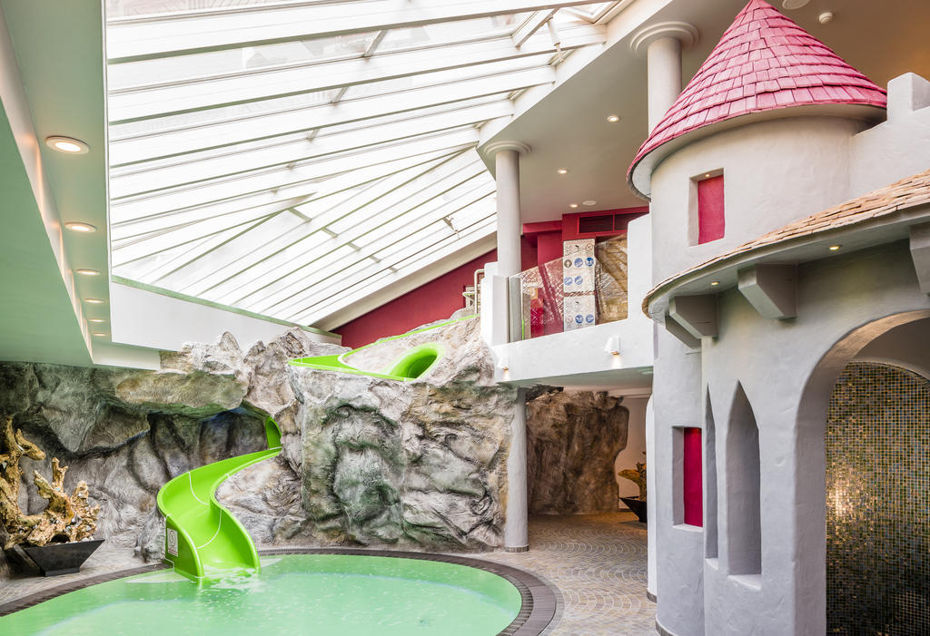 Hotel Schneeberg Family Spa Resort Ridanna Exterior foto